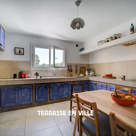 Villa Propriete Spacieuse- Calme, Nature, 0 Vis-a-vis *