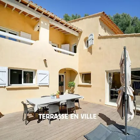 Villa Propriete Spacieuse- Calme, Nature, 0 Vis-a-vis *